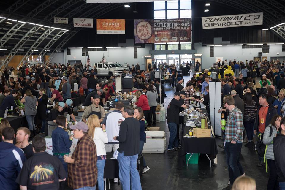 Crowd at Battle of the Brews